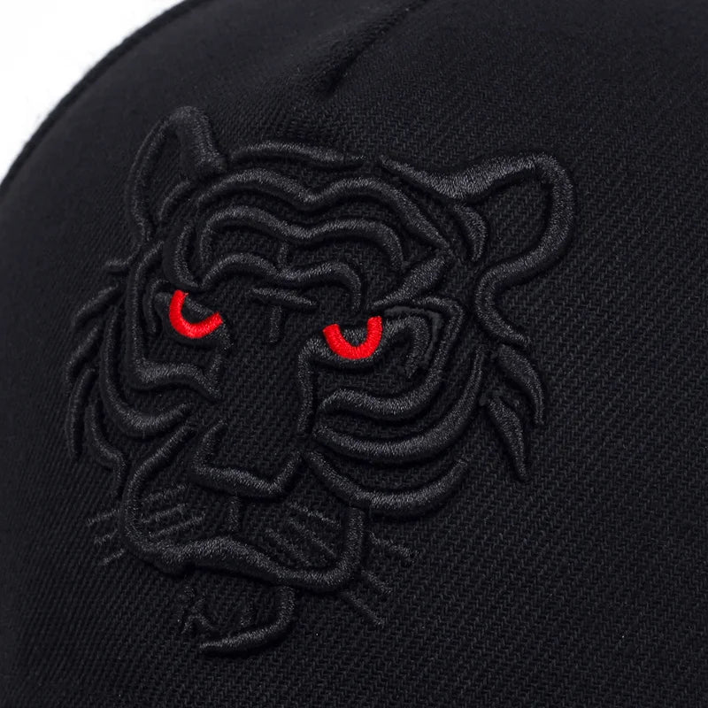 "BLACK TIGER" Embroidery Snapback Unisex Cap